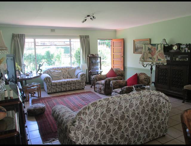 3 BEDROOM SIMPLEX SOLD IN GREENDALE
